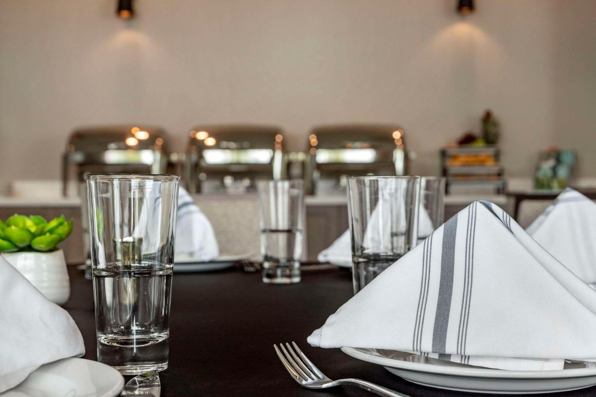 Cambria Hotel Columbia Downtown The Vista Bagian luar foto